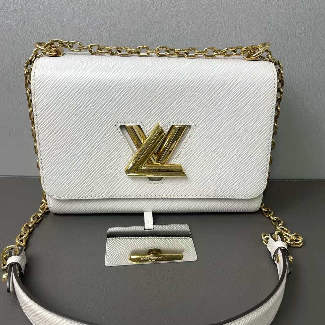 Auth Louis Vuitton Twist White Epi Leather Gold Tone Hardware Crossbody Bag