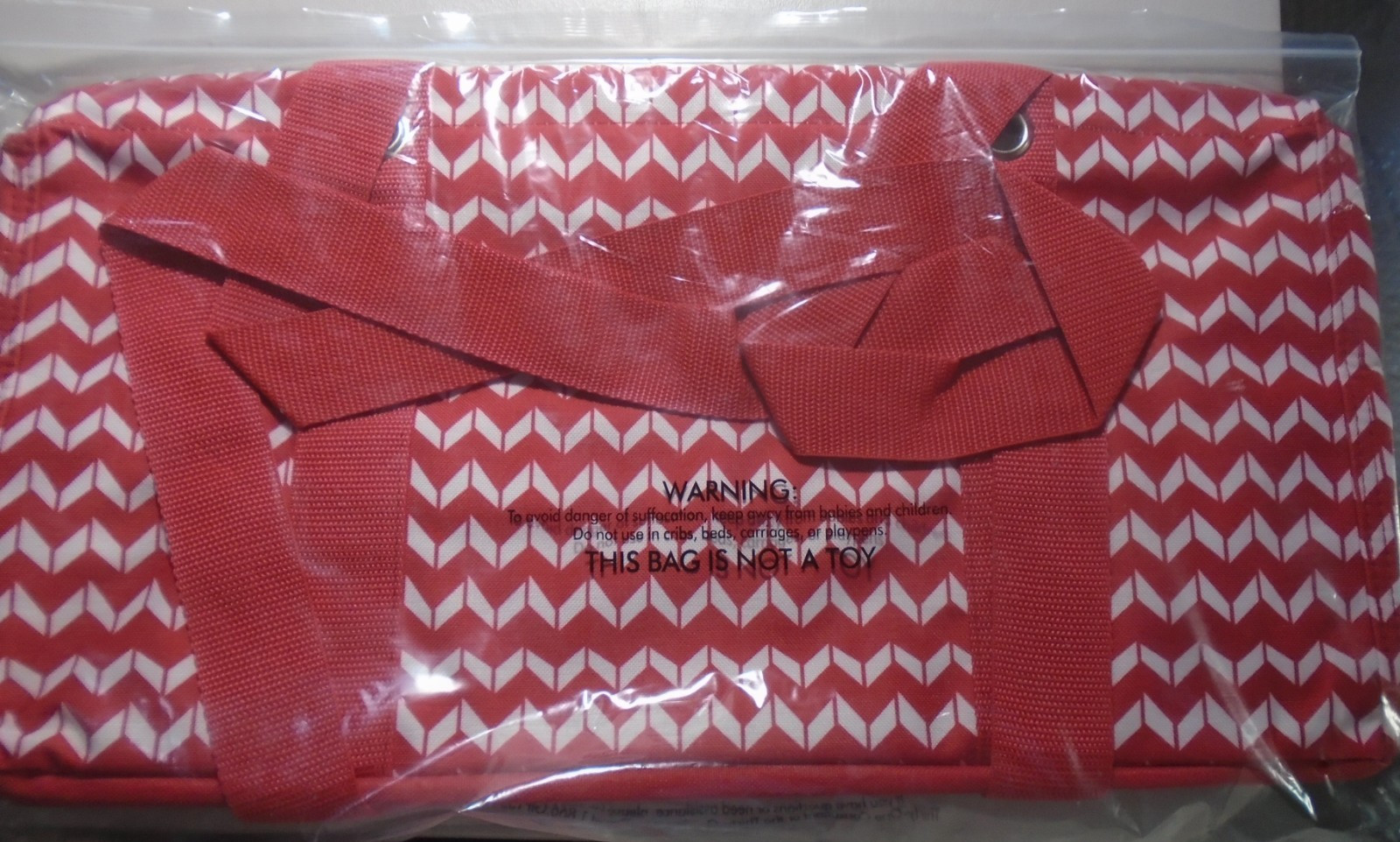 Thirty-One 31 Medium Utility Tote Chevron Dash Red / White NEW in Bag