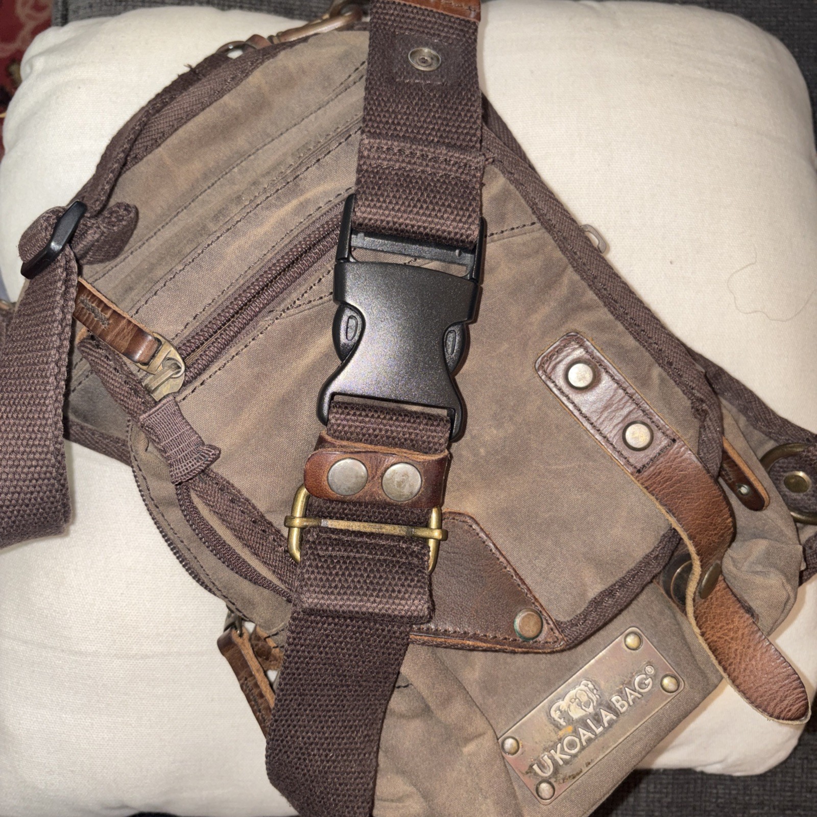 UKOALA BAGS CONCEAL CARRY-UBB- URBAN ULTITY CARRY BAG-Carry 5 Ways-Phoenix Style