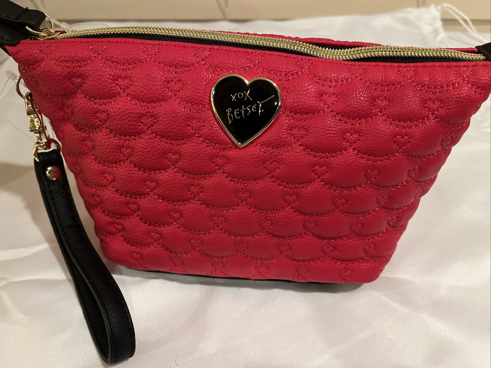 NWT Betsy Johnson Trapezoid Be Mine Red wristlet