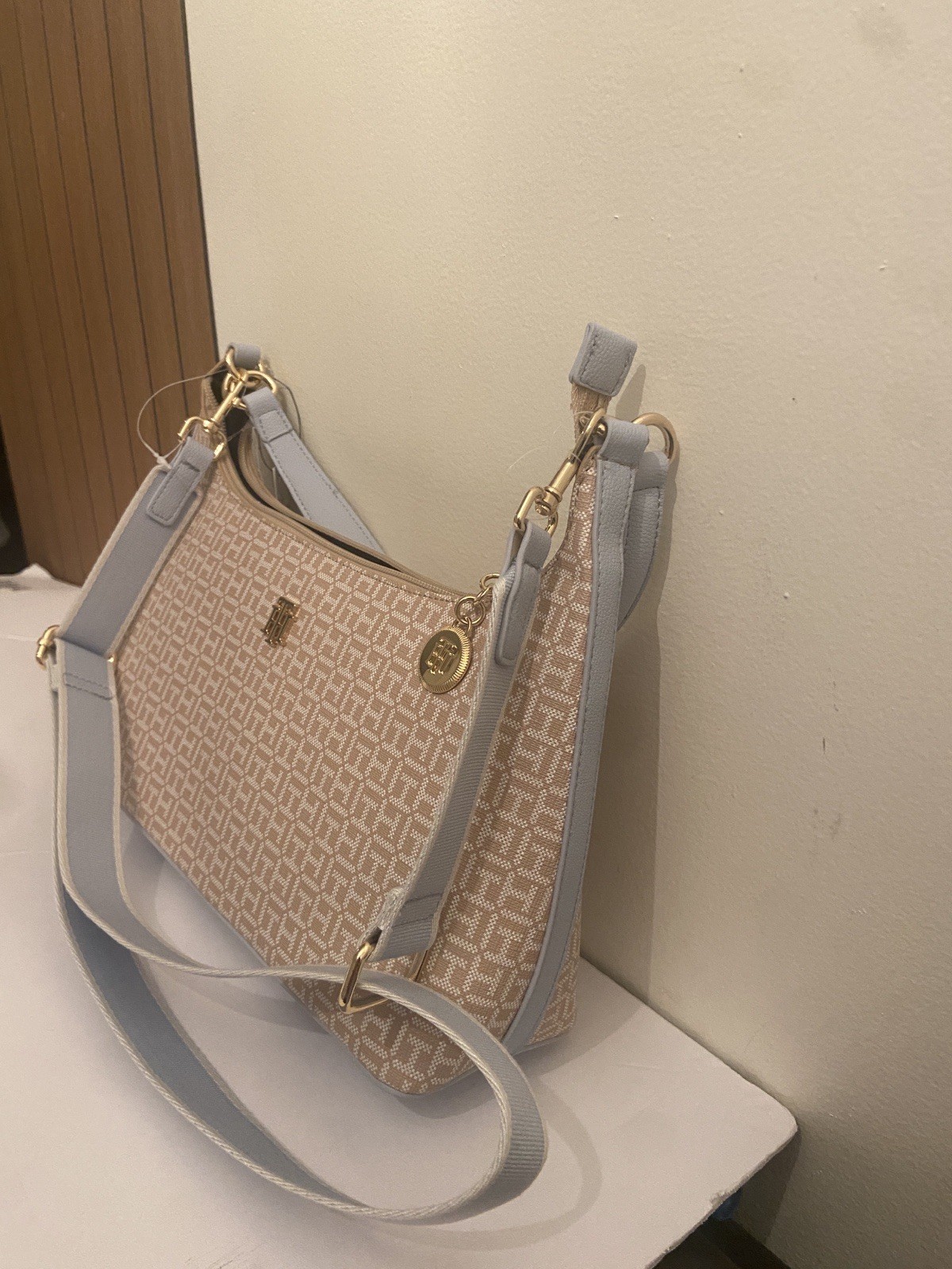 Tommy Hilfiger Monogram Shoulder Bag Beige Tan Hobo Gold Logo NWT