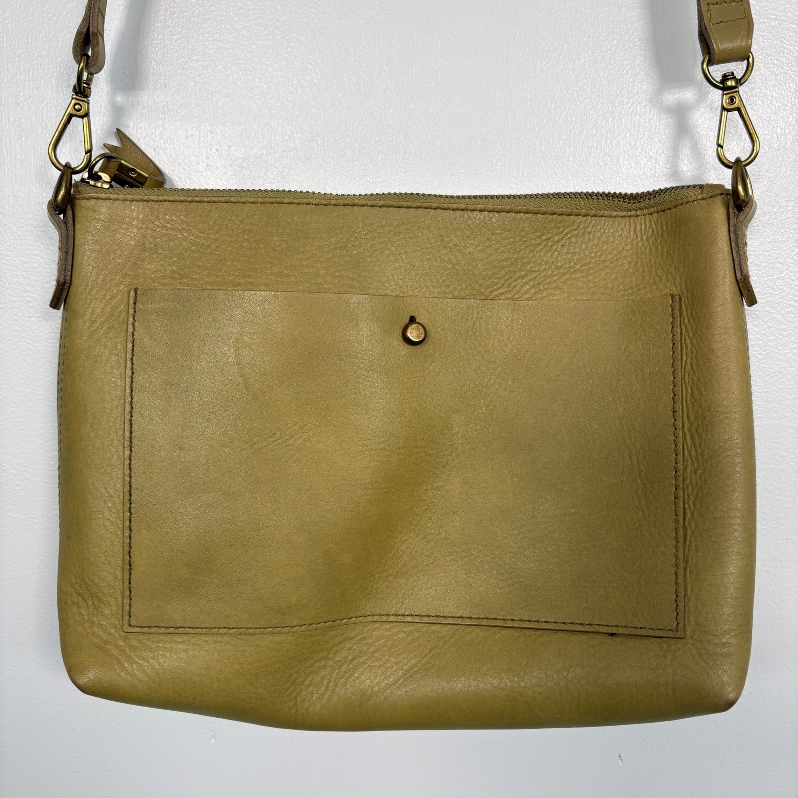 Madewell Womens Transport Crossbody Bag Medium Pistachio Leather Zip Top Stud