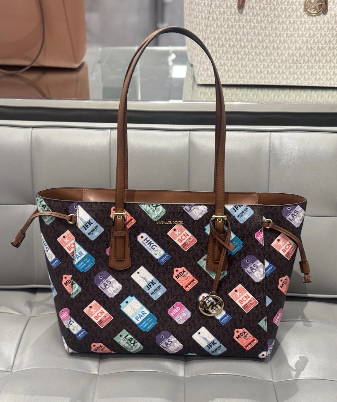 Michael Kors Voyager Women Large Printed Signature Logo Shoulder Tote Bag Brown