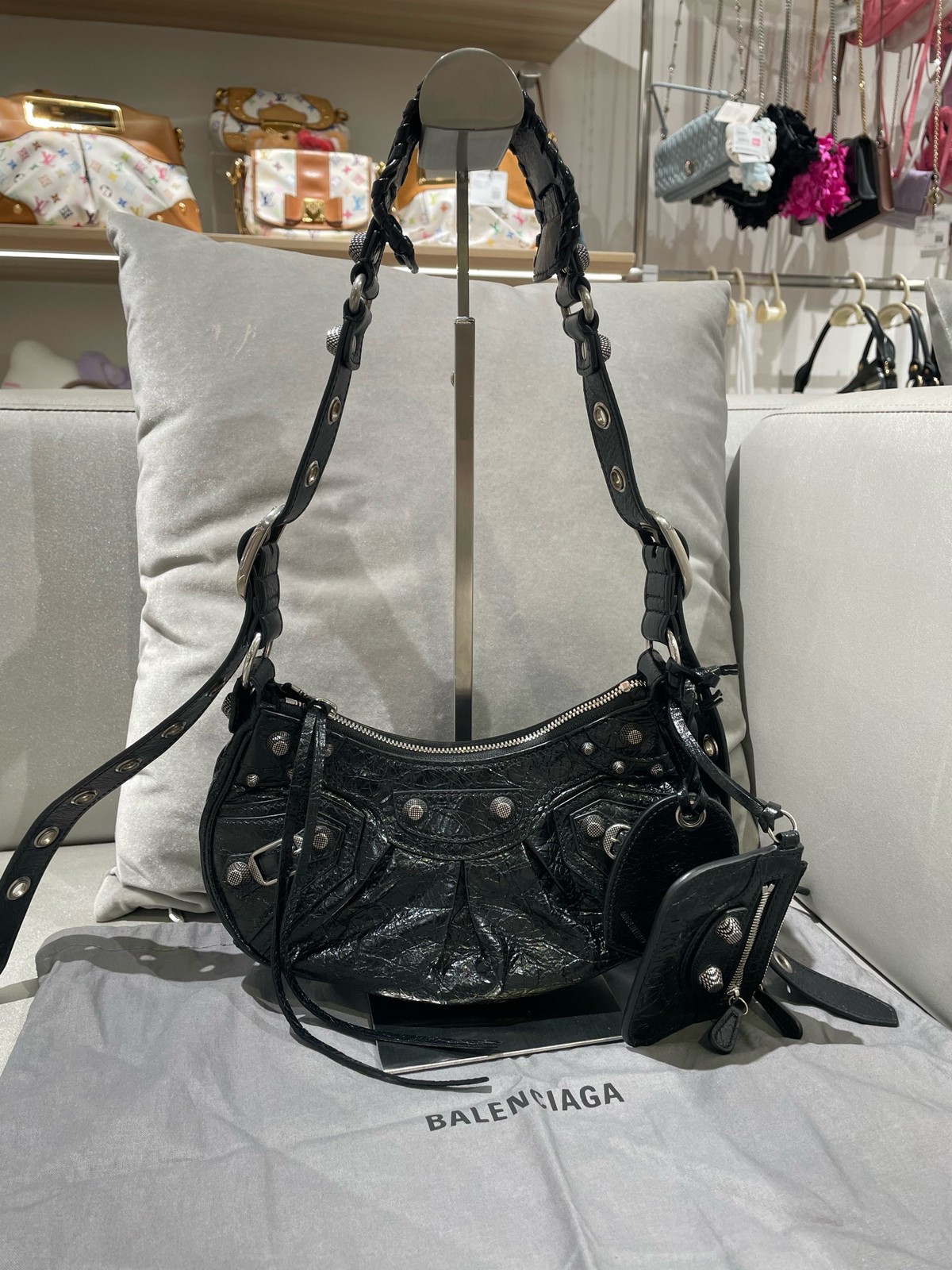 Balenciaga Pre-Owned Authentic LE CAGOLE Hobo Bag Black 6713091VG9Y1000