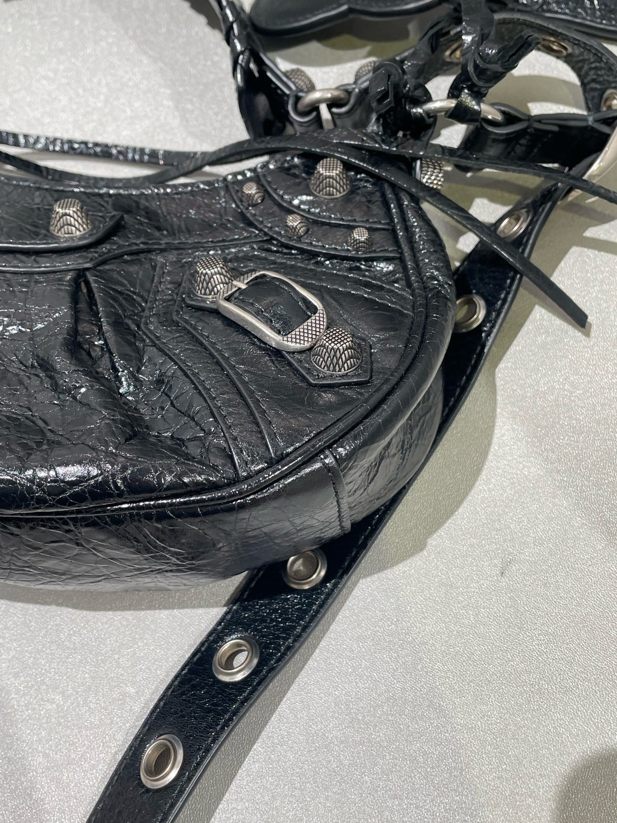 Balenciaga Pre-Owned Authentic LE CAGOLE Hobo Bag Black 6713091VG9Y1000