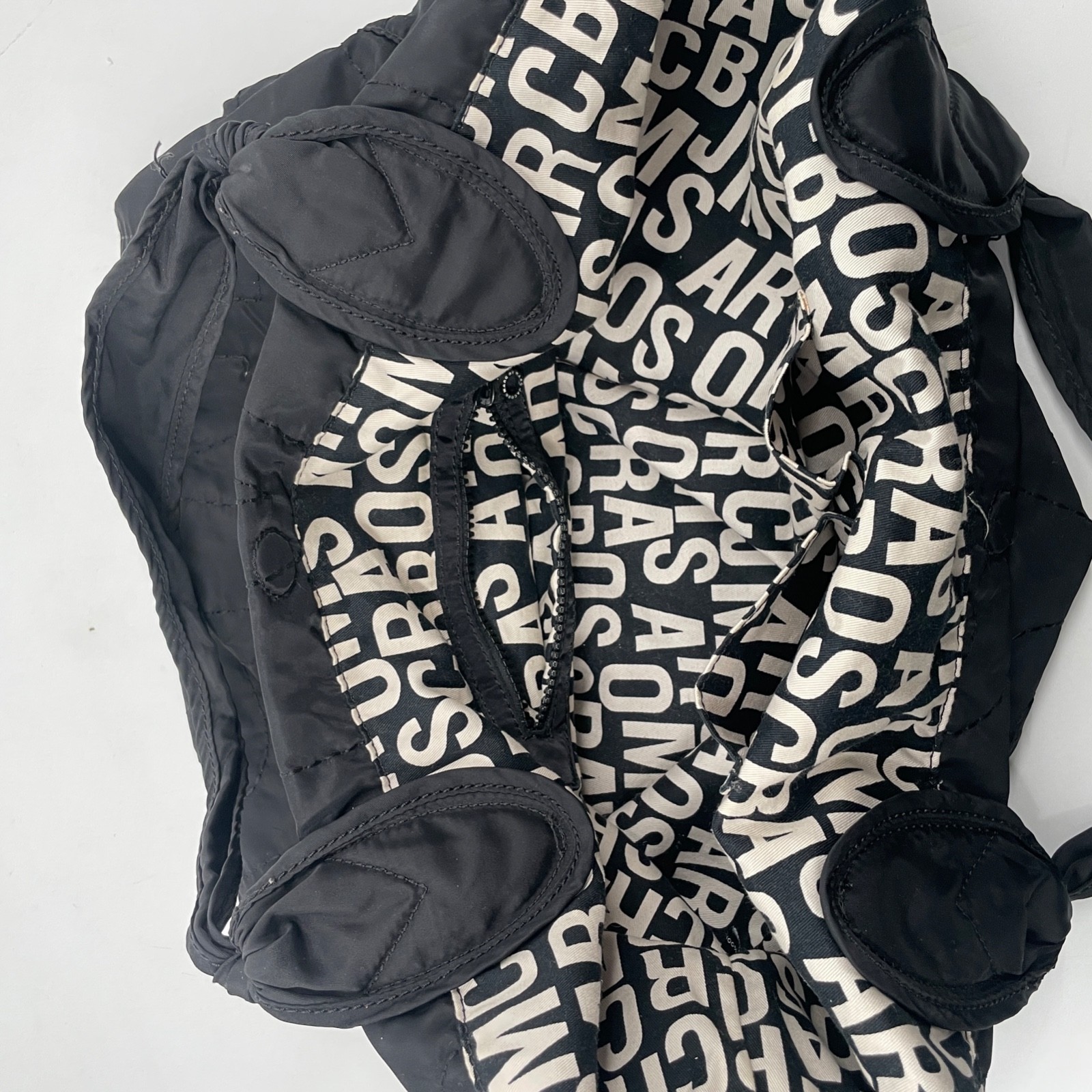 Mark Jacobs 22″ quilted nylon fabric Bag tote Black pockets logo Large oversized