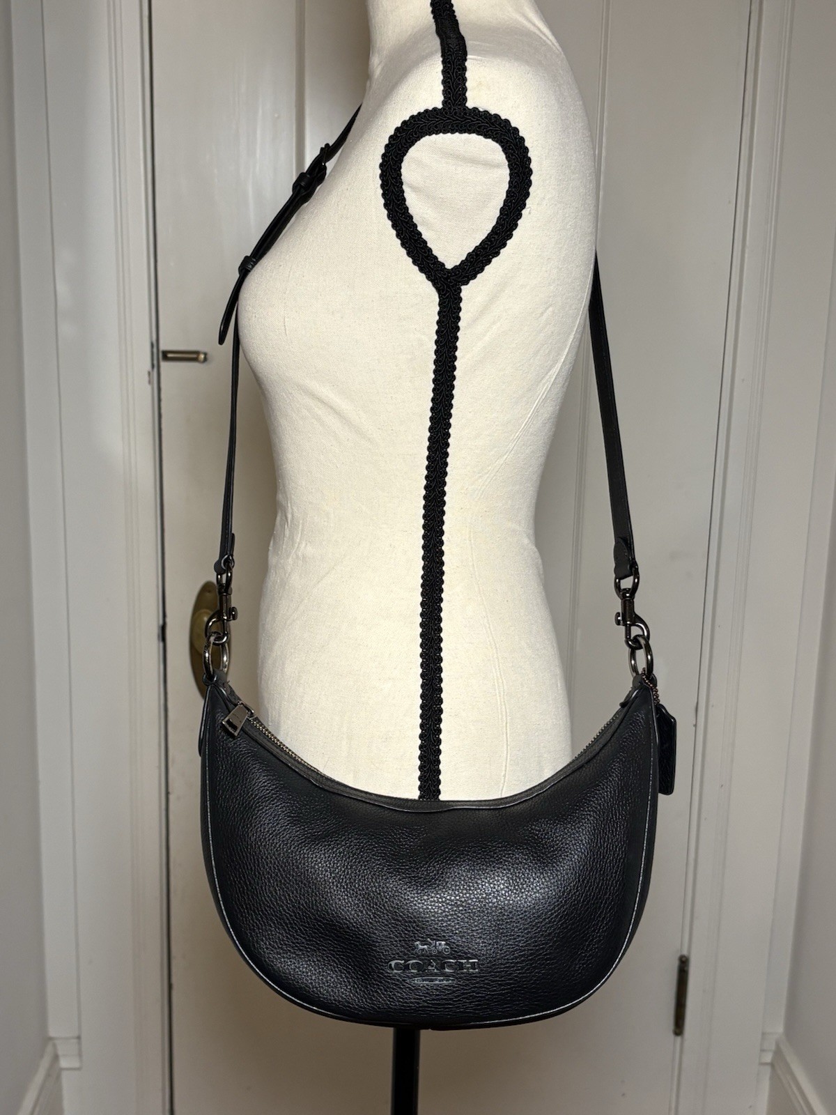 Coach Aria CP099 Black Pebbled Leather Shoulder Crossbody Bag Gunmetal EUC