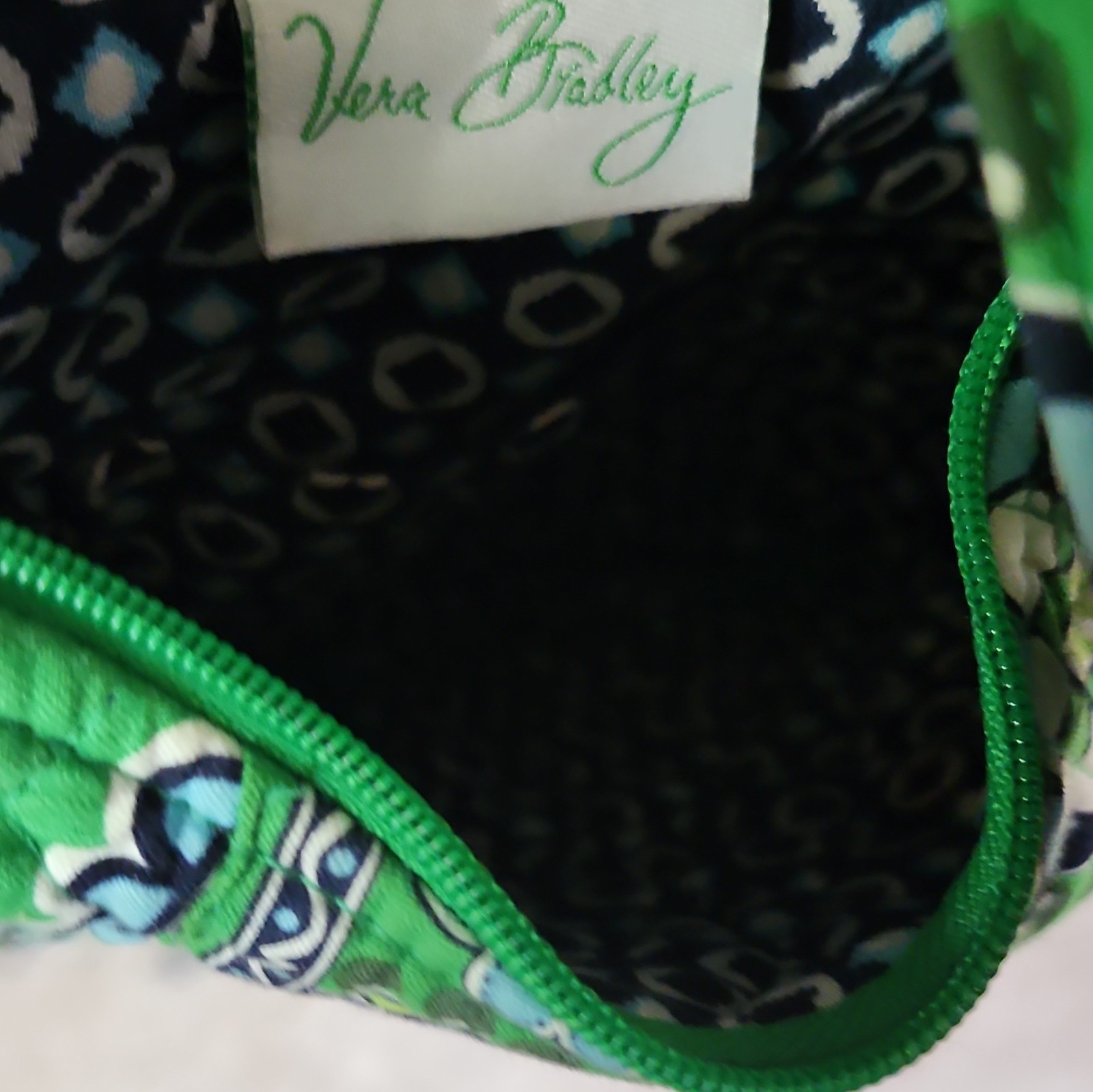 Vera Bradley Cupcakes Green Quilted Cotton Hobo Shoulder Bag Purse Retired 2009