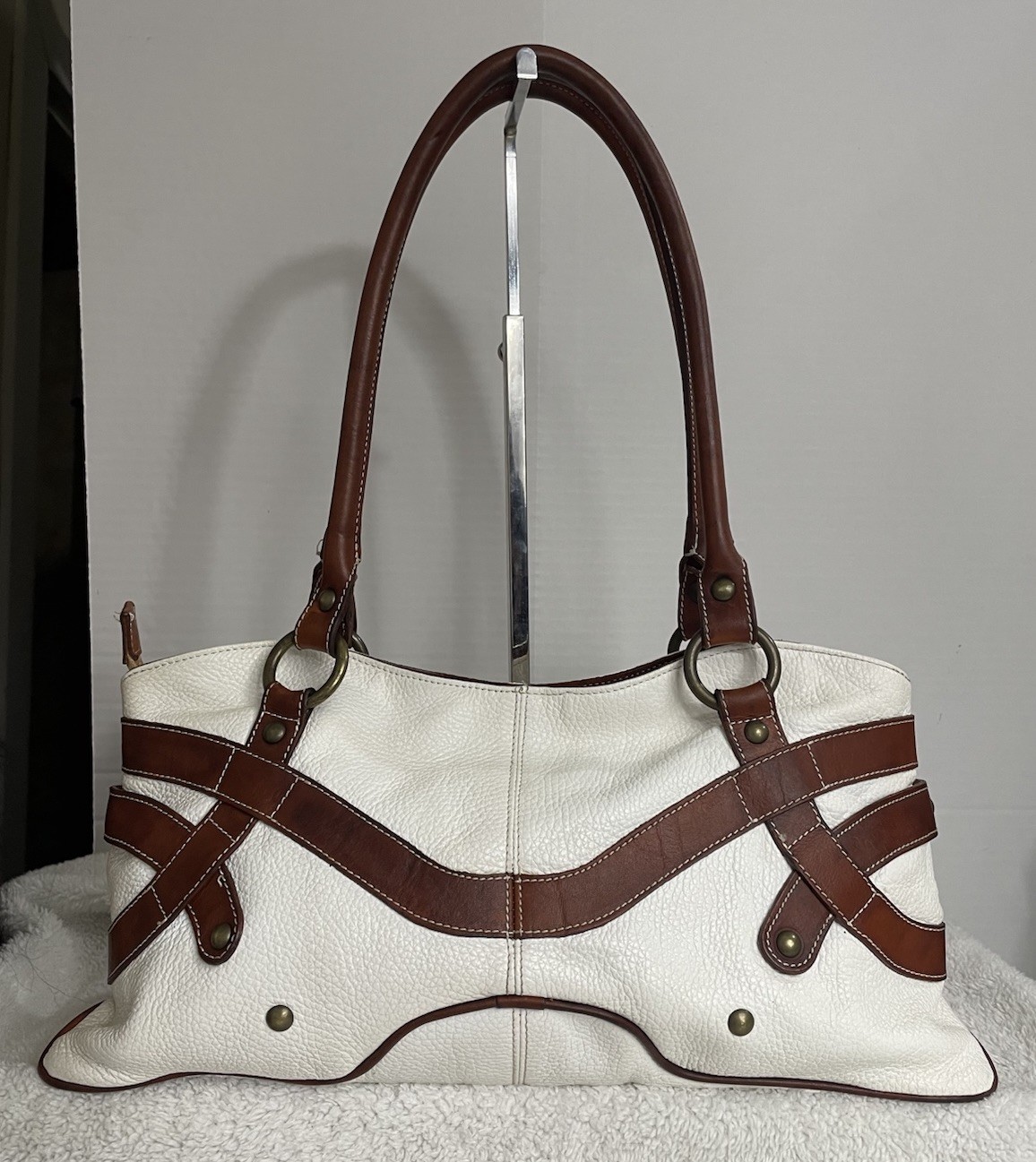 Maurizio Taiuti Genuine Pebbled Leather Shoulder Bag Zip Lined Pockets Wht/Brwn