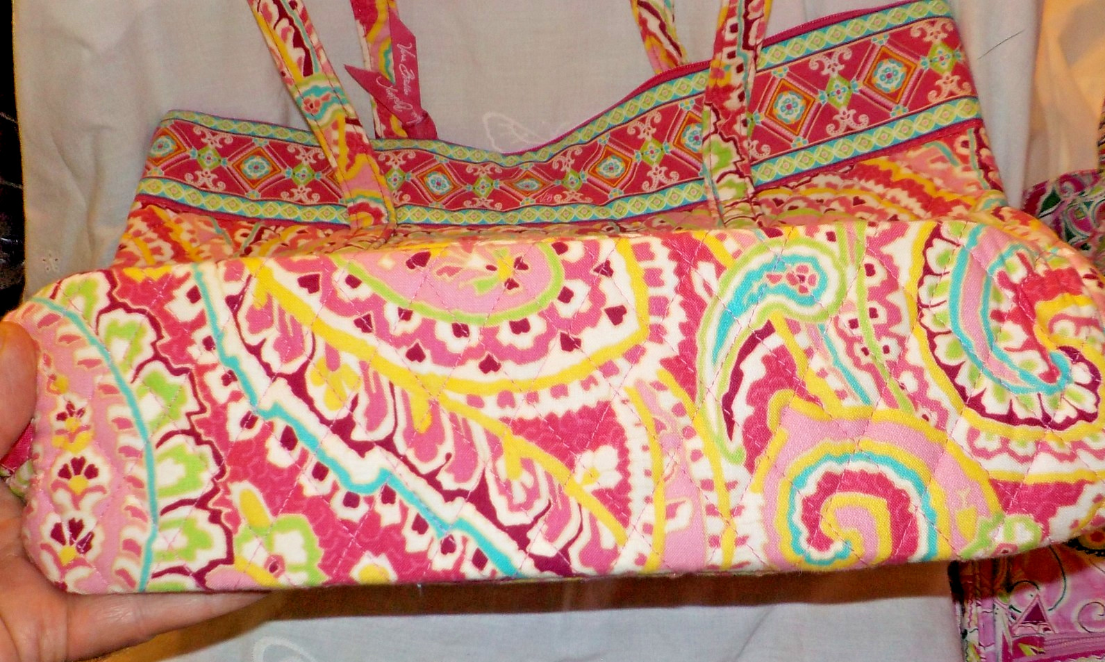 Vera Bradley Villager large zipper tote in Capri Melon NWT