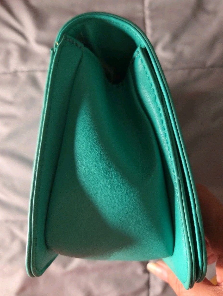 Badgley Mischka Crossbody Bag W/Frame & Chain On Front BM-4142 Green NIP