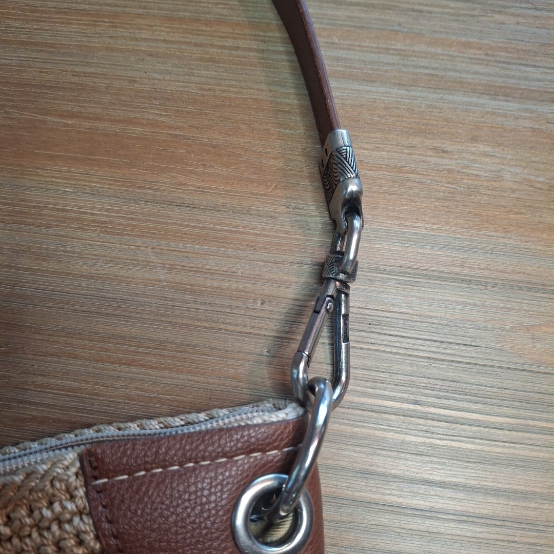 The Sak Los Indio Hobo Style Tan Crochet Medium Shoulder Bag Zip READ