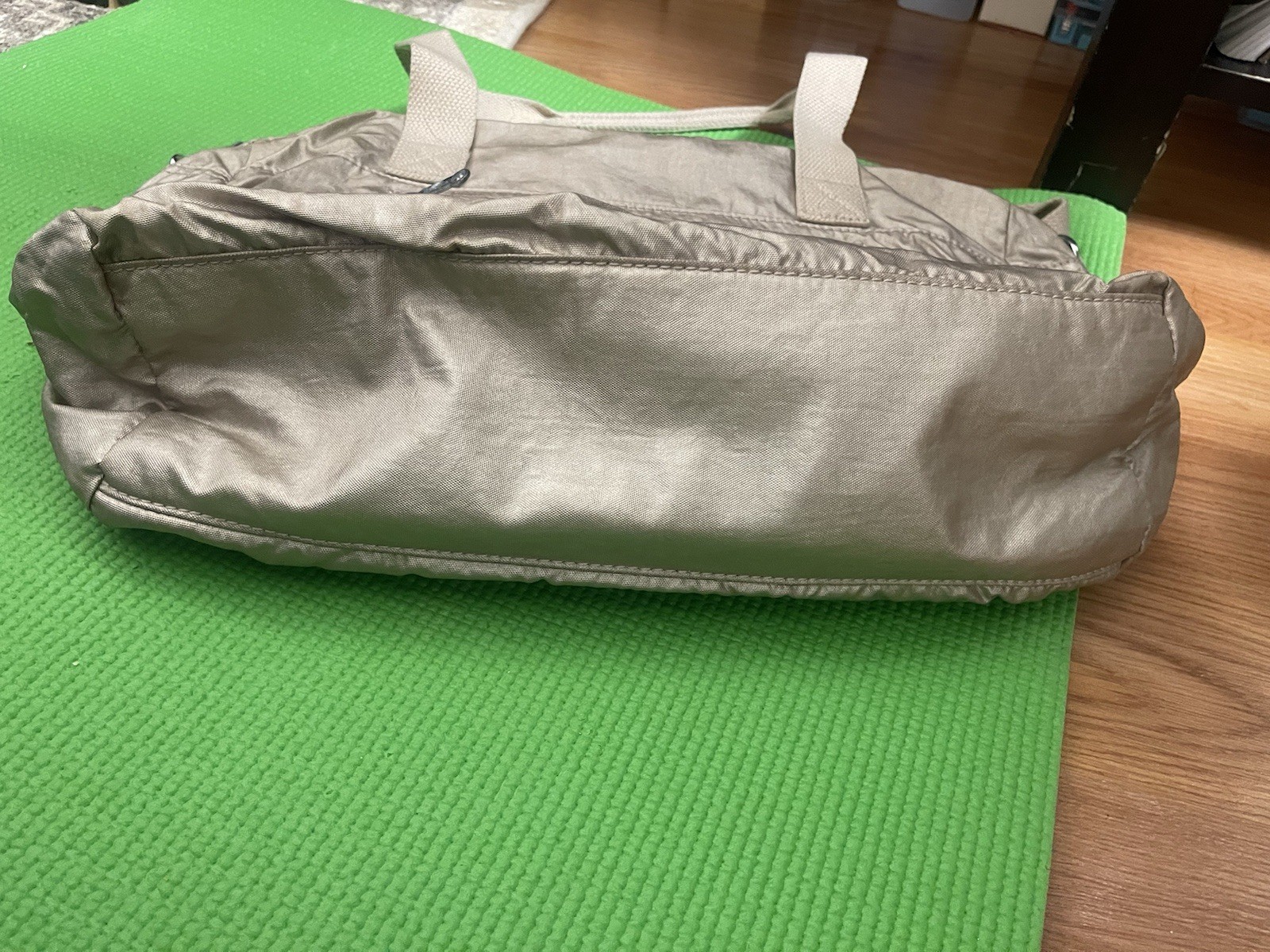 Kipling Cool Defea