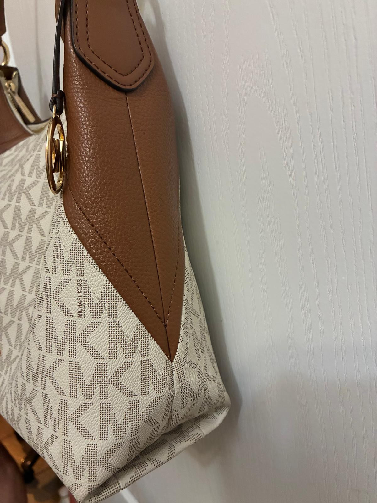 Michael Kors MK Signature Vanilla Brown Hobo Shoulder Bag Gold Charm 🔥FAST SHIP