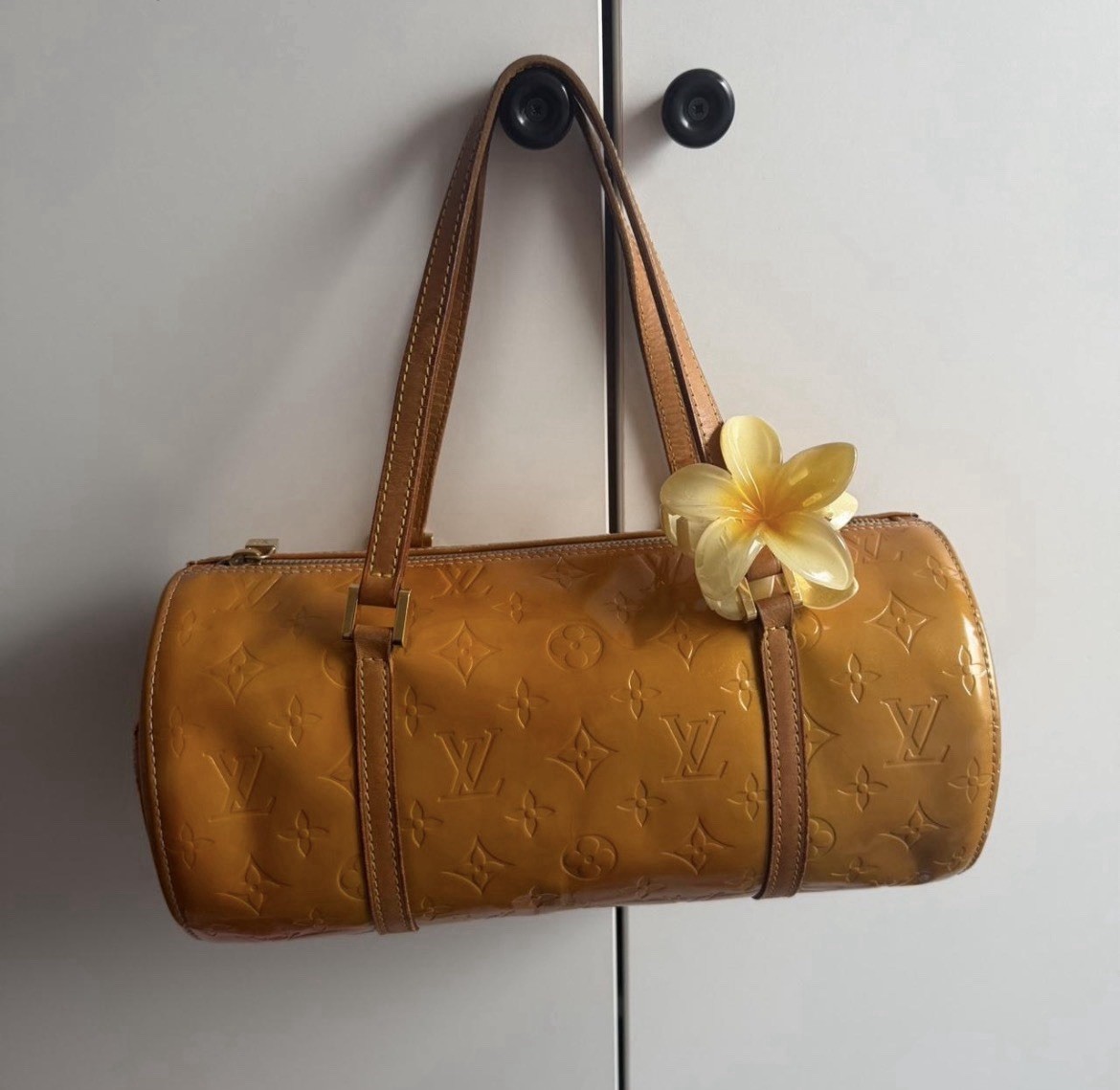 Louis Vuitton Vernis Monogram Bedford Cylinder Zip Shoulder Bag Brown Gold