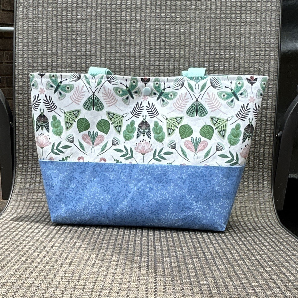 Floral Multicolor Blue Lined Tote Bag with Snap, Inner Pockets, Mint Handles