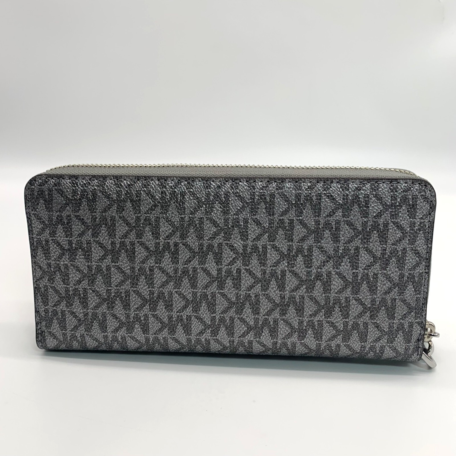Michael Kors Dark Silver Monogram Jet Set Wristlet – NWT