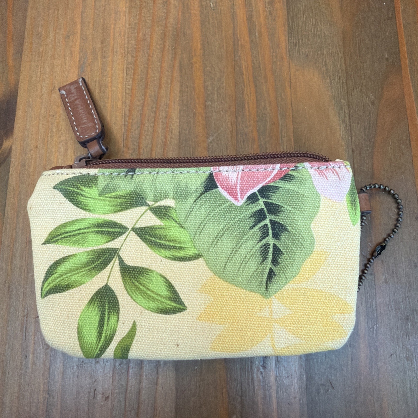 Jamaica Bay Floral Coin Purse With Zipper Top Key Attachment Canvas