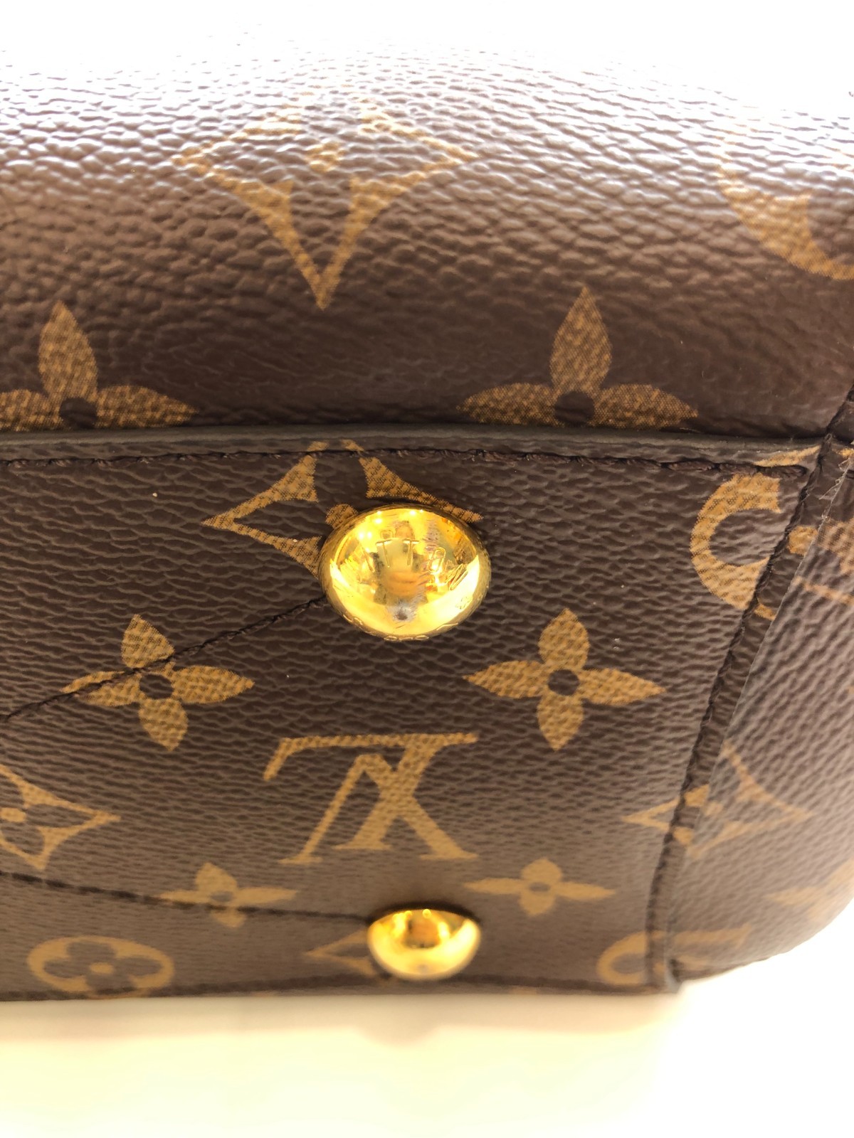 Louis Vuitton Montaigne MM Monogram Canvas Authentic Handbag With Lock