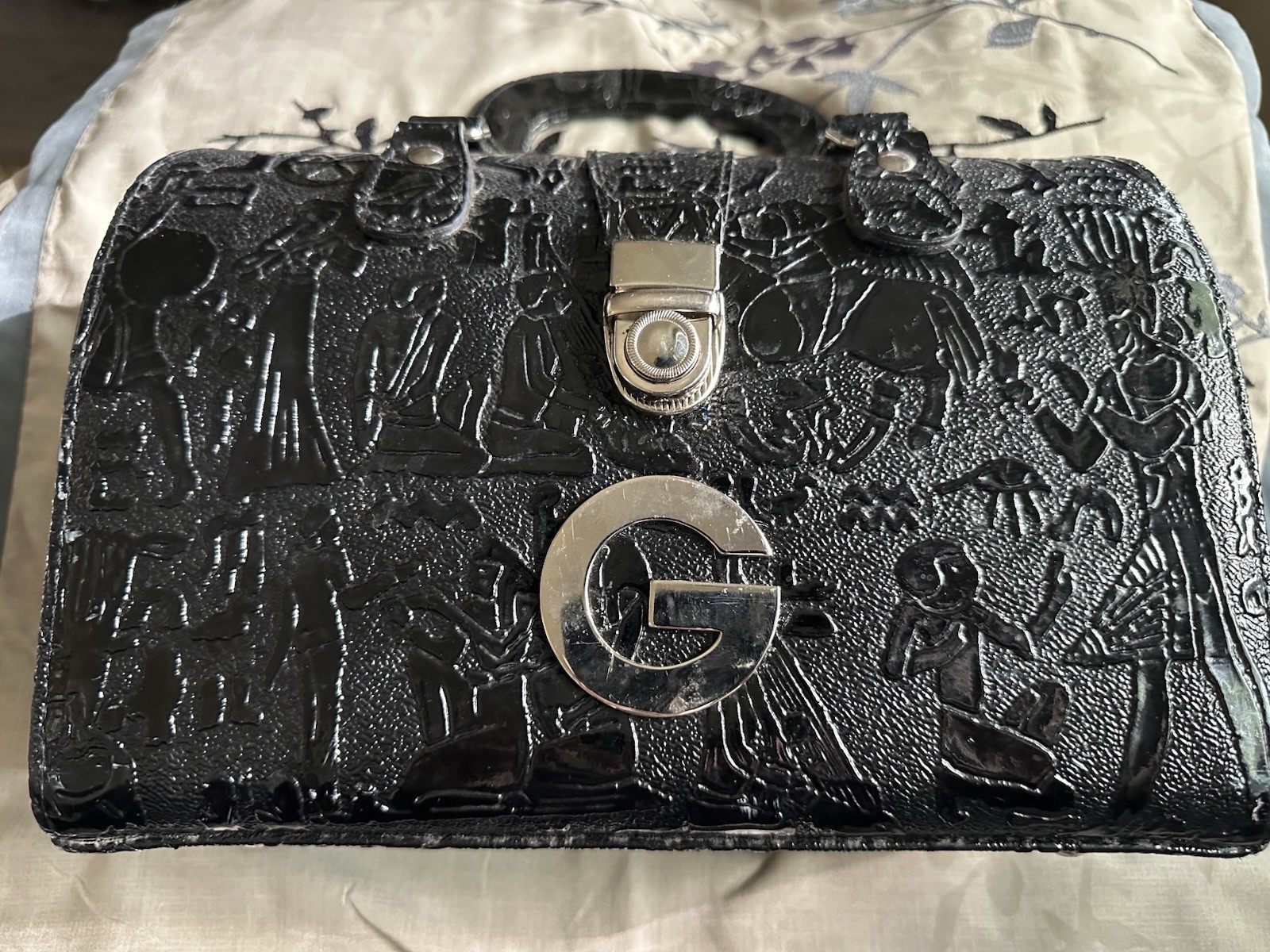 Vintage Guess Marciano Leather Doctor Satchel Bag Hieroglyphic Embossed Logo Blk