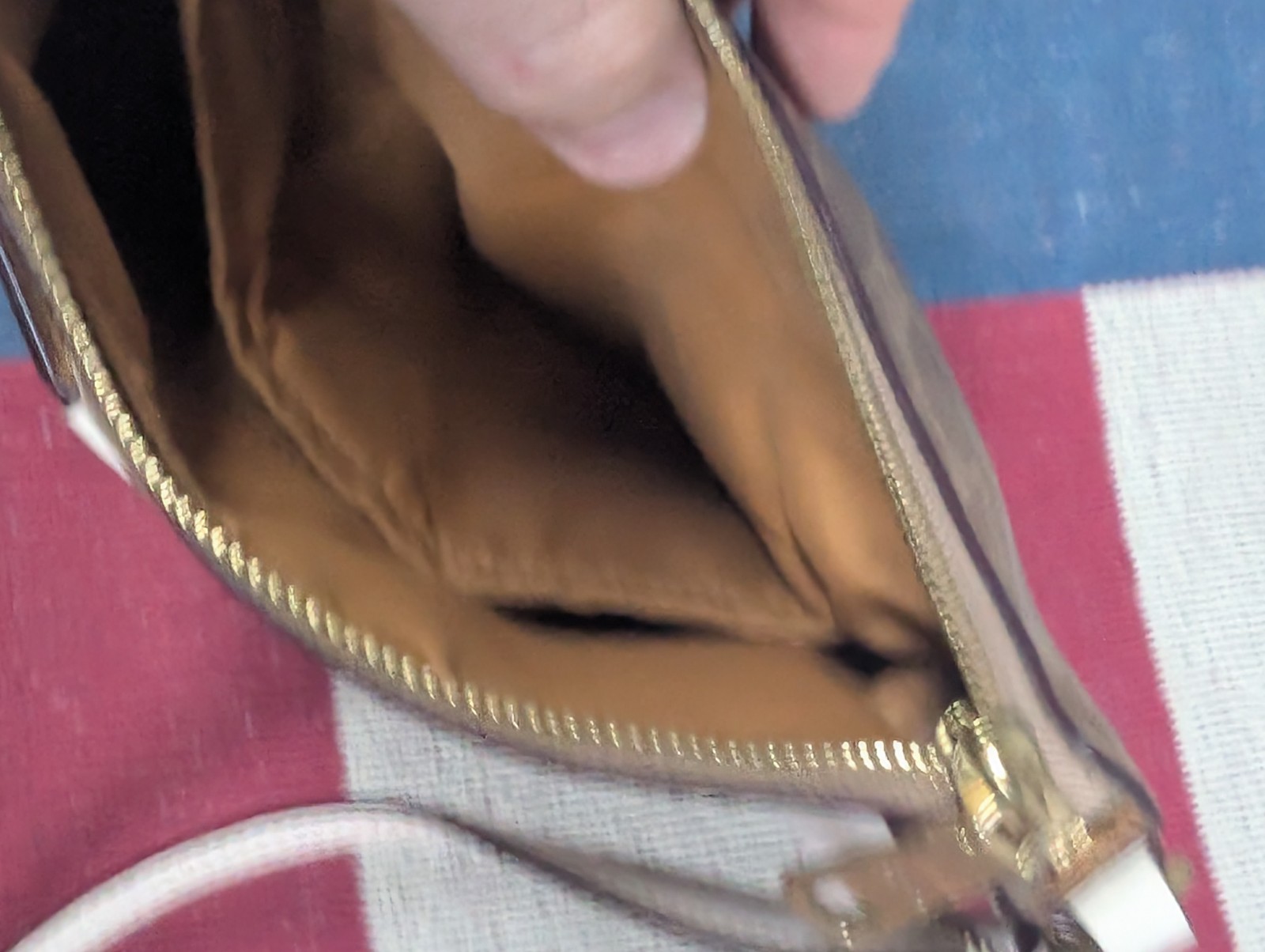 Coach Kitt Signature Leather Messenger Crossbody TAN Brown White