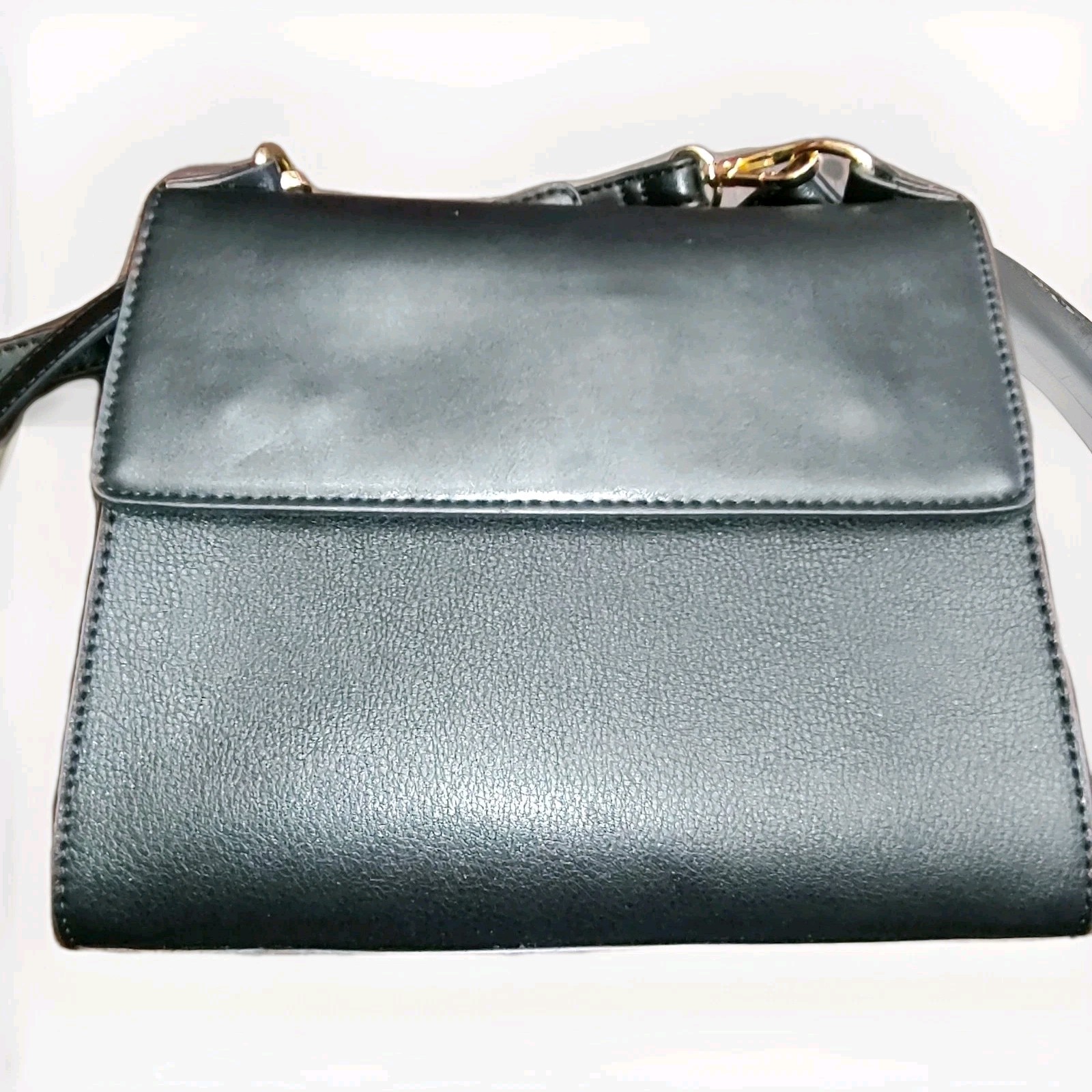 Like Dreams Adj Crossbody Strap Small Bag W/Tortoiseshell Chain Link Top Handle