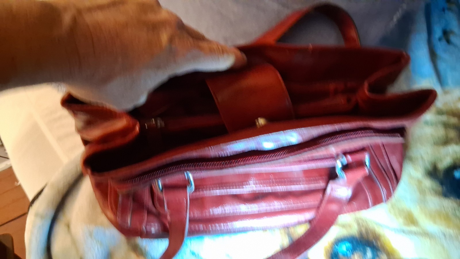 Burgundy Satchel Top Handle Zip/Magnetic Pockets Gold/Silver