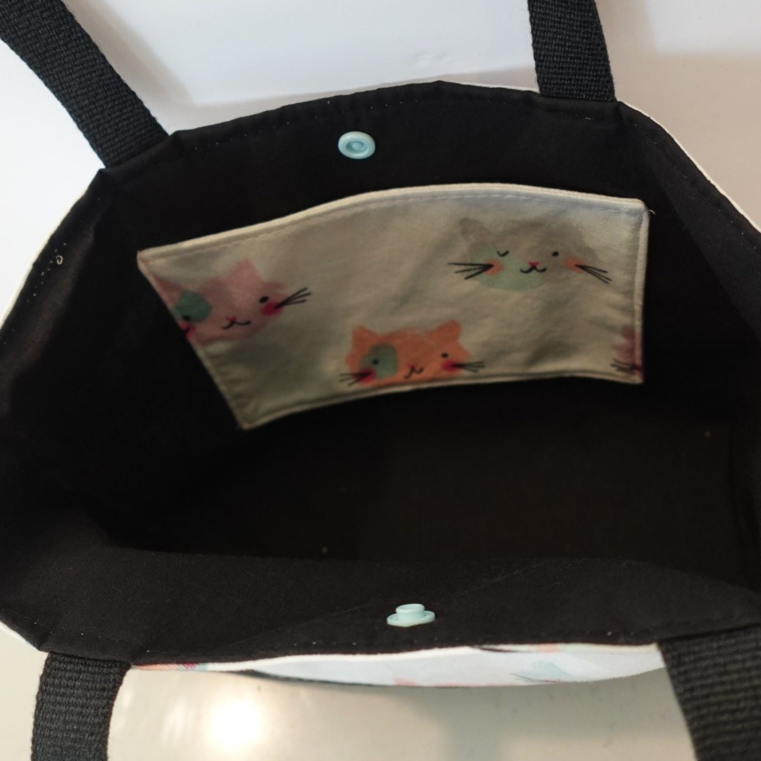 Cat Faced! adorable Snap closure lightweight / lined / purse / tote / organizer