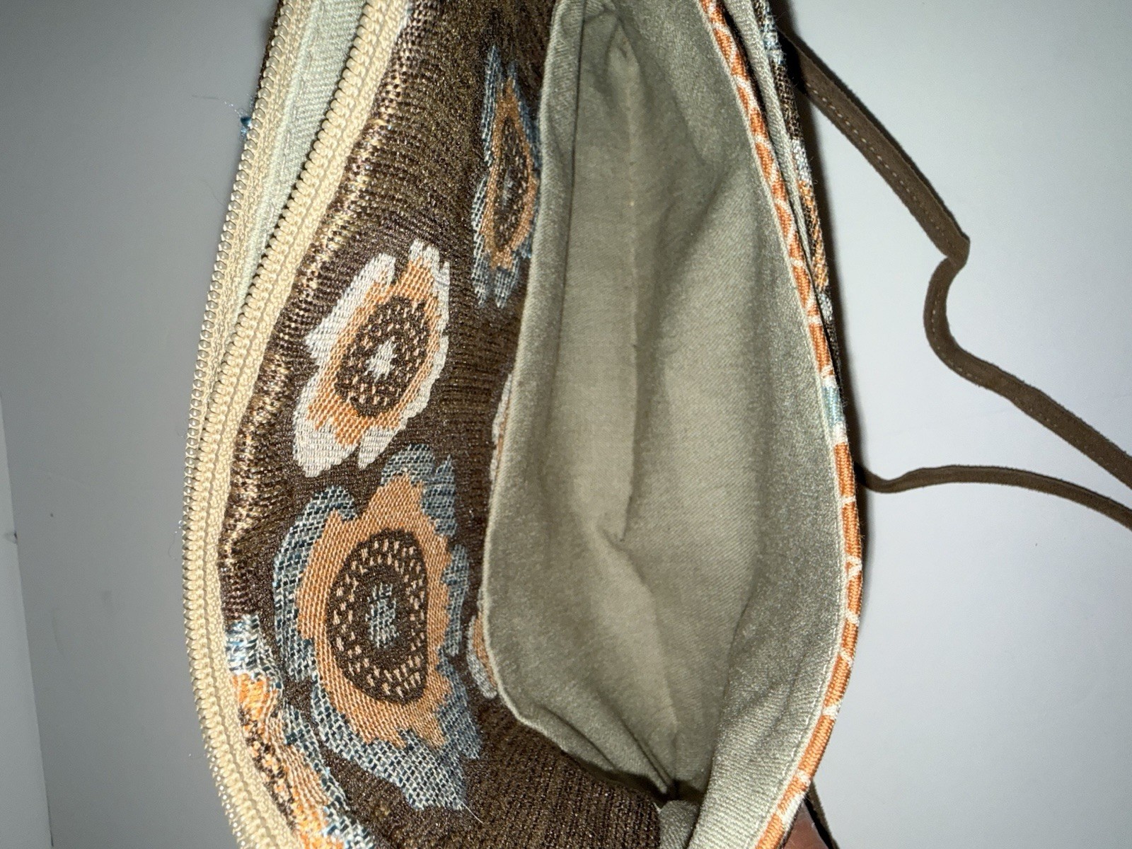 Maruca Design Sparrow Crossbody Bag – Retro Blue Orange Woven Floral Tapestry