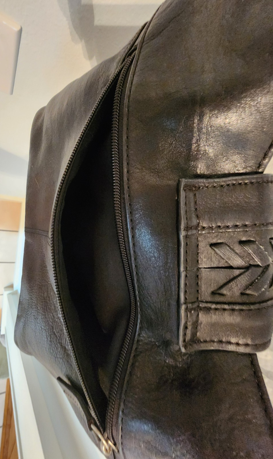 A New Approach a.n.a Leather Hobo Shoulder Bag Buckle