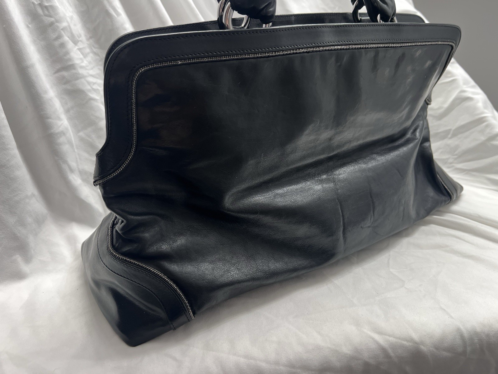 Authentic Chanel Vintage E/W Soho Tote Black Leather XL CC Logo 11 Series Italy