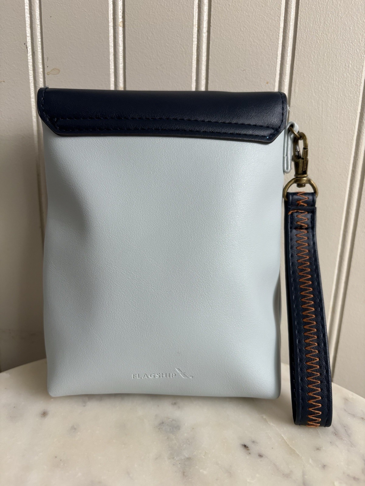 Raven + Lily American Airlines Travel Pouch Wristlet Light Blue & Navy NWOT Boho