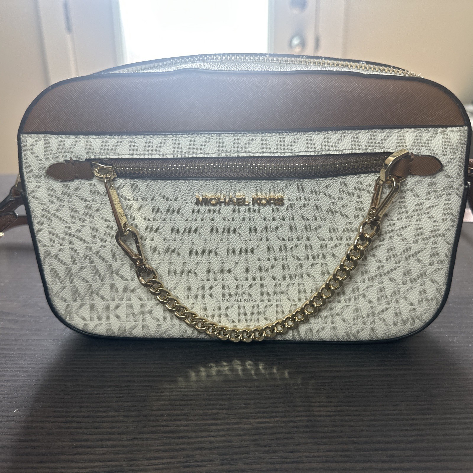 Michael Kors Jet Set Women’s Crossbody Bag, Large 35S1GTTC9B (Vanilla)