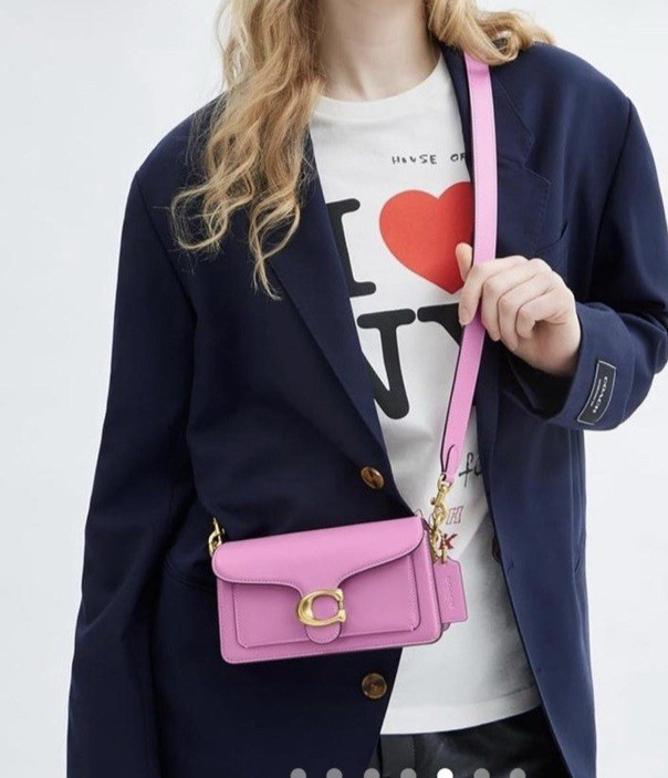 Coach – Tabby 20 Shoulder Bag w/ Crossbody Strap – Fuchsia