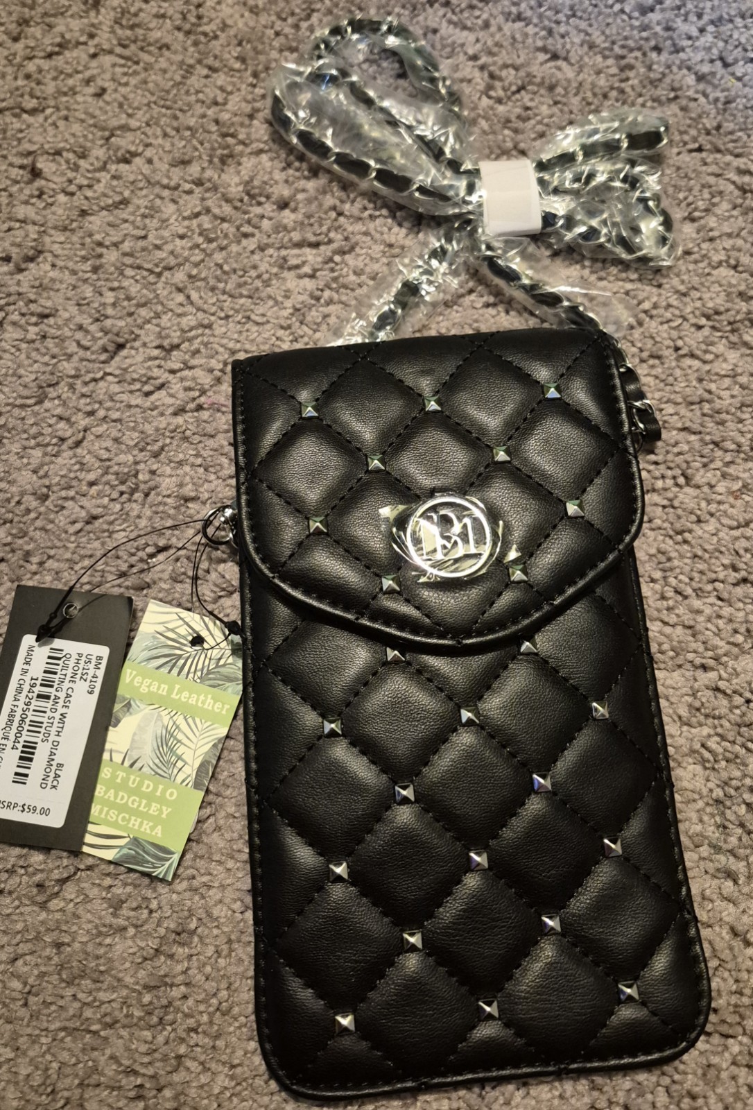 Badgley Mischka Black Quilted Phone case Holder Crossbody Bag purse NWT