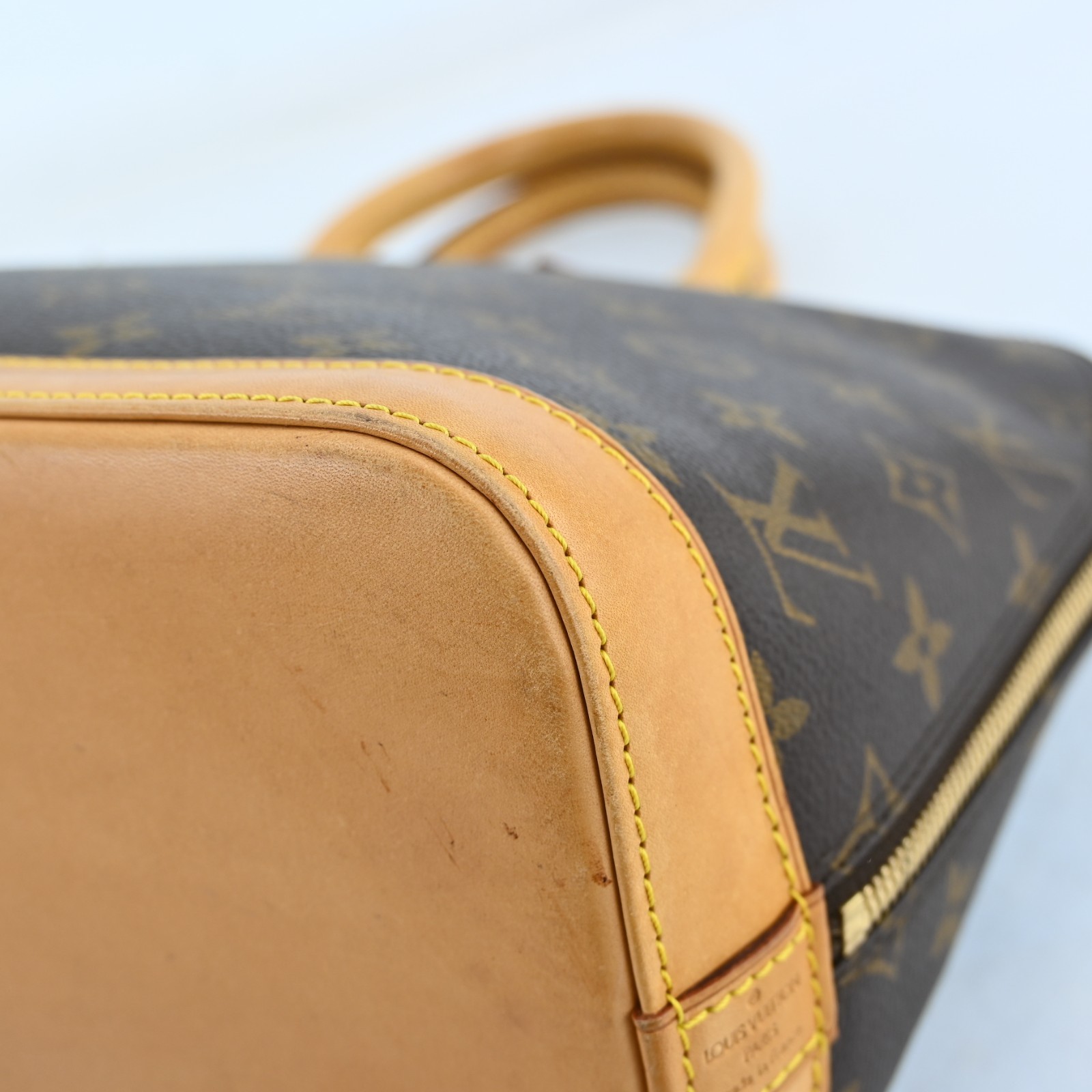 Authentic Louis Vuitton Monogram Alma Hand Bag Purse M51130 LV P4958YR803