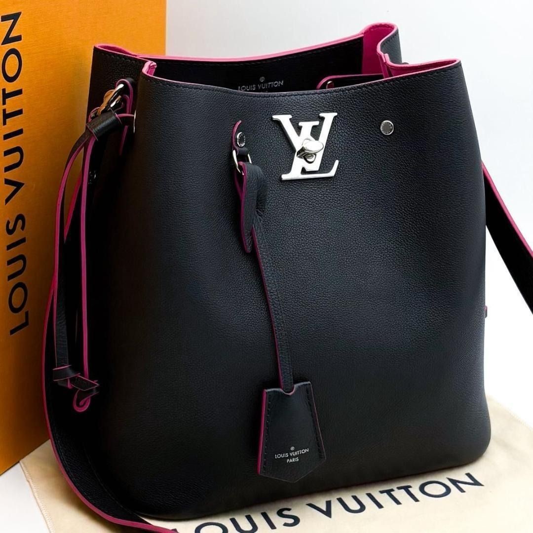 LOUIS VUITTON Bag: Lockme Bucket M54677 Black W25H26.5D15cm w/ accessories;