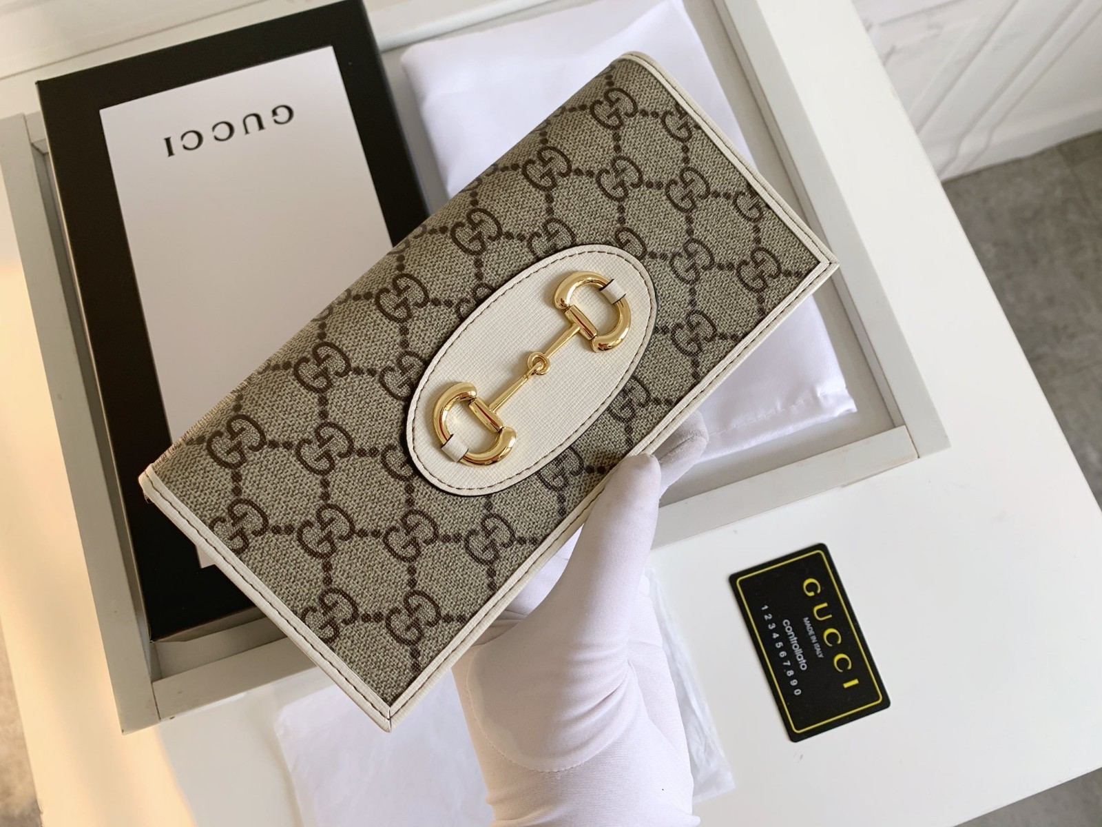 G.G Horsebit Chain Wallet Supreme Beige Crossbody