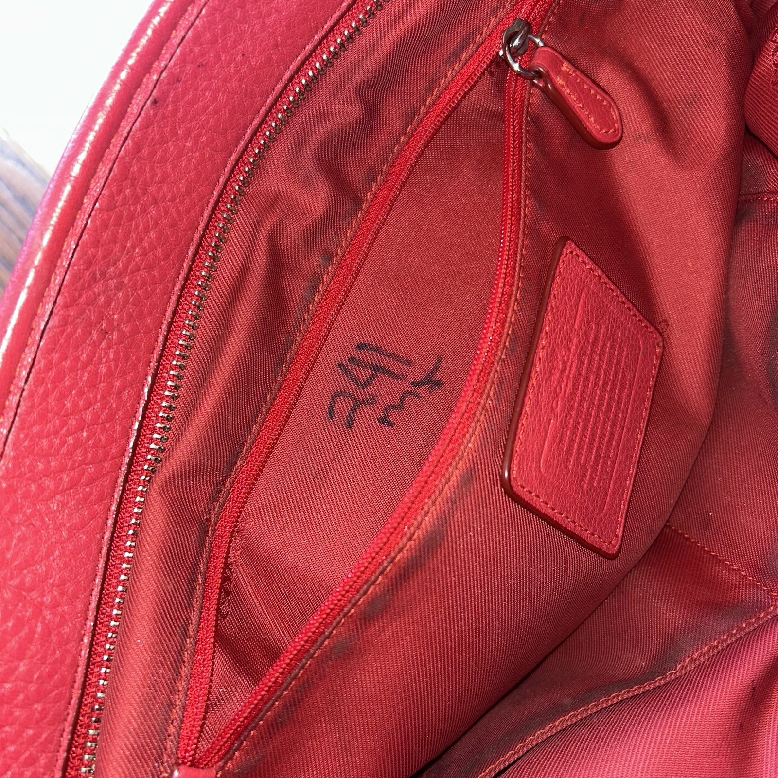 COACH Red Leather Tote Bag All Leather Large Capacity Authentic Vintage