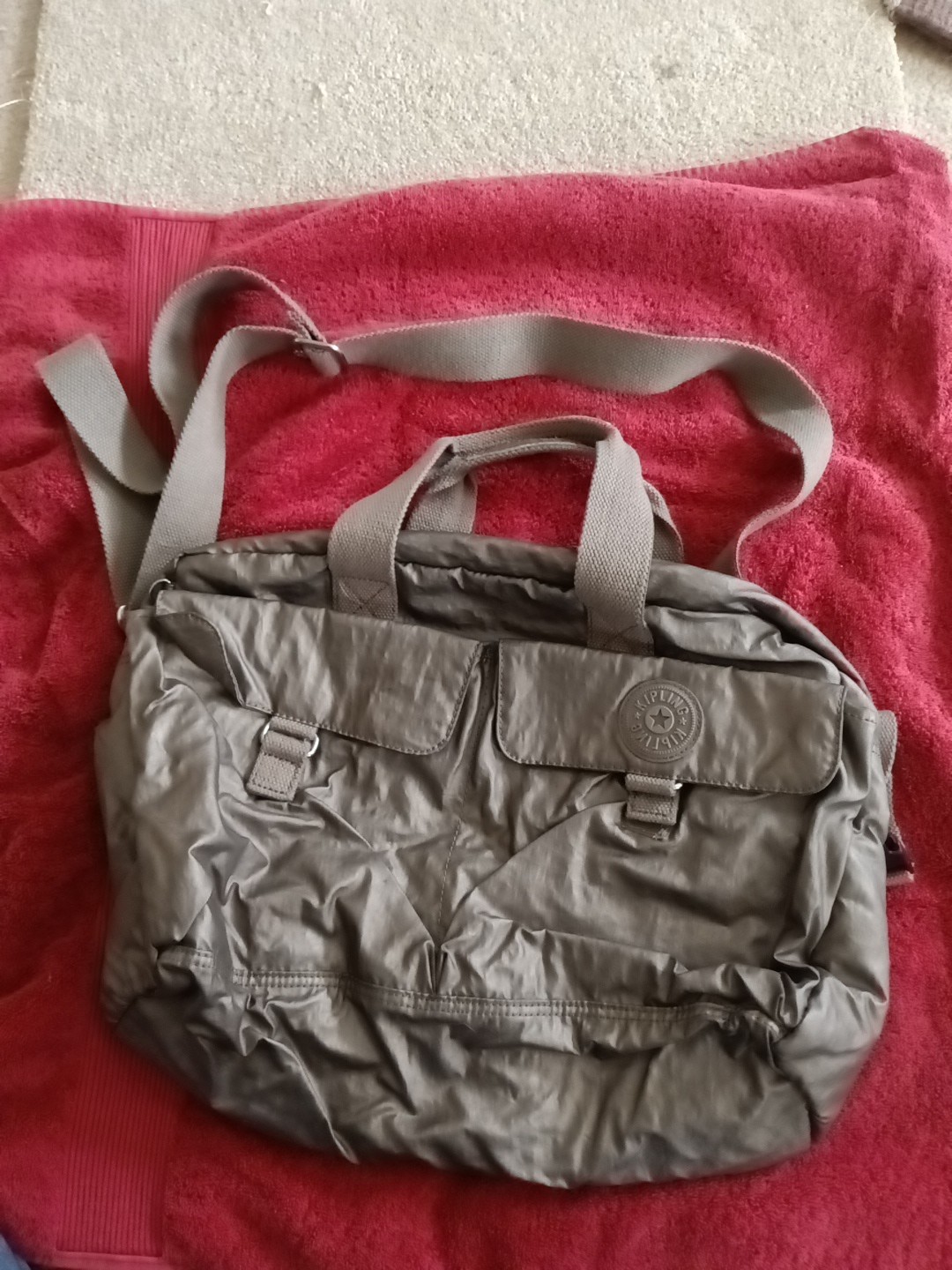 Kipling Dark Gray Metalic Messenger/Tote Bag 14×10″