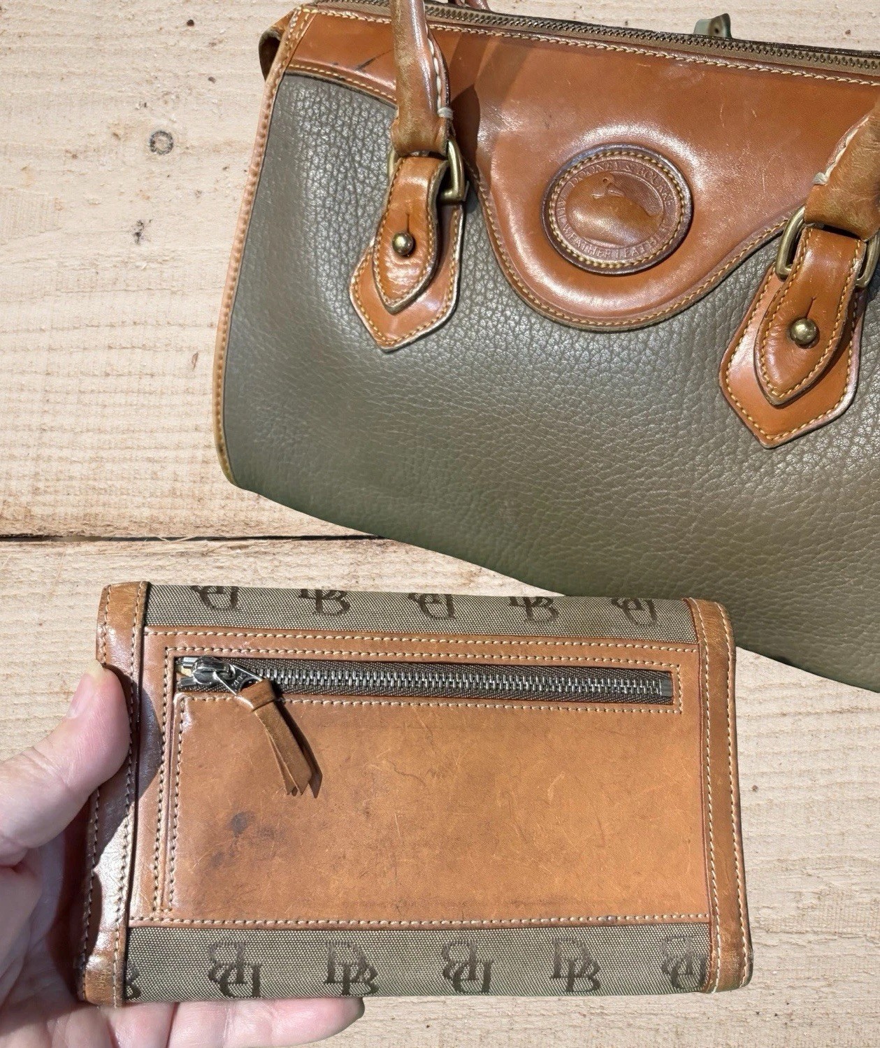 Dooney Bourke Bundle Lot Leather Bags Beige Brown DB Logo Tote Satchel Wallet