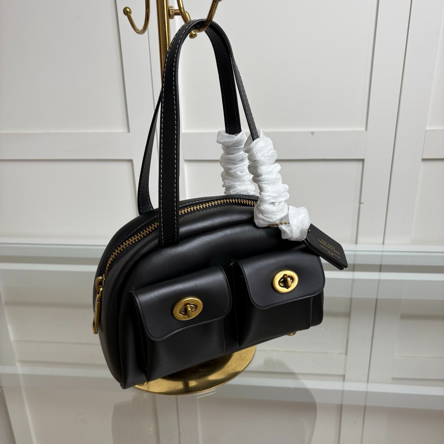 COACH Twin Turnlock Bag 20 CCC55 H 5.51 in × W 8.27 in × D 3.74 in Black