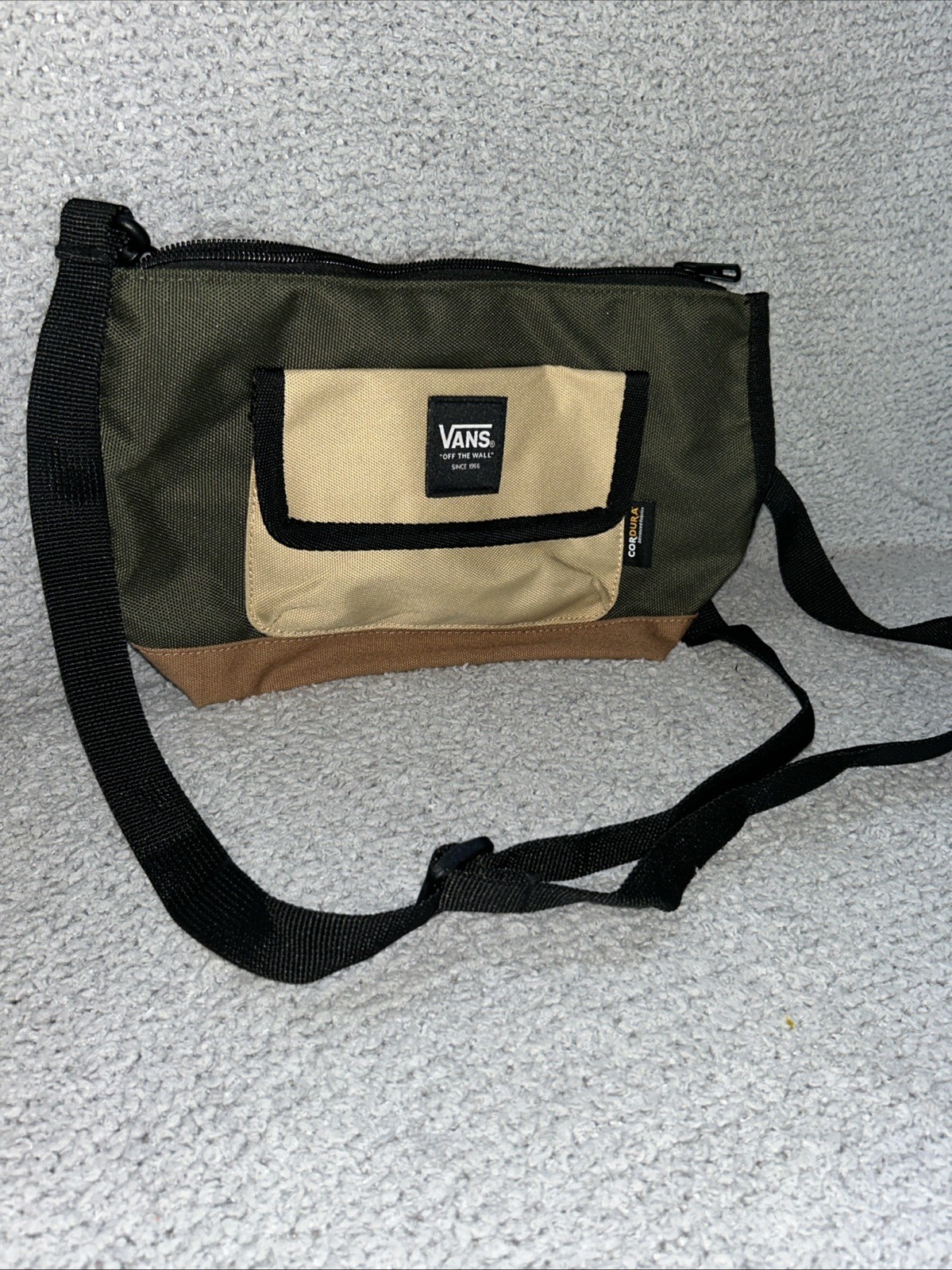 VANS Out And About CROSSBODY Shoulder Bag WOOD THRUSH Travel School CORDURA