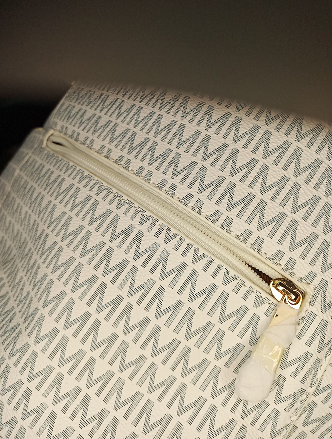 Mia K. Collection Satchel Bag White Croc Embossed Monogram Purse NWOT