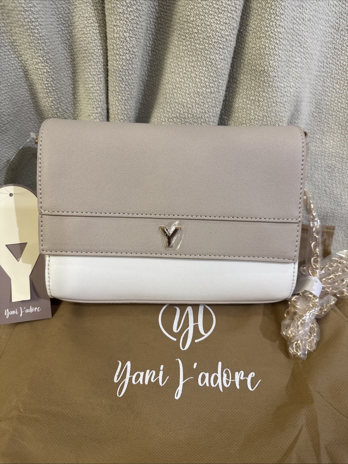 Yani J’adore Clutch/Crossbody Bag With Removable Chain Strap And Dust Bag. NWT!