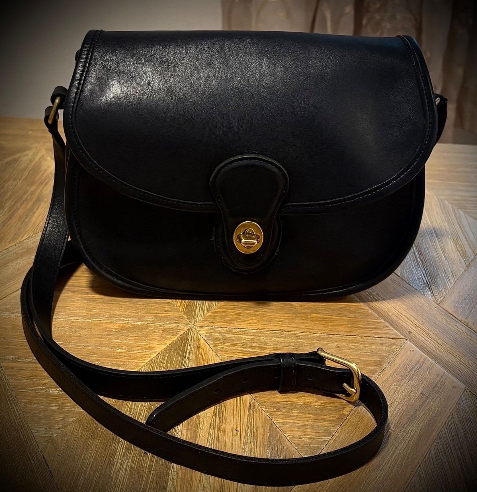Vintage 1990s Coach Leather Purse Prairie Bag 9954 Black Turn Lock Crossbody