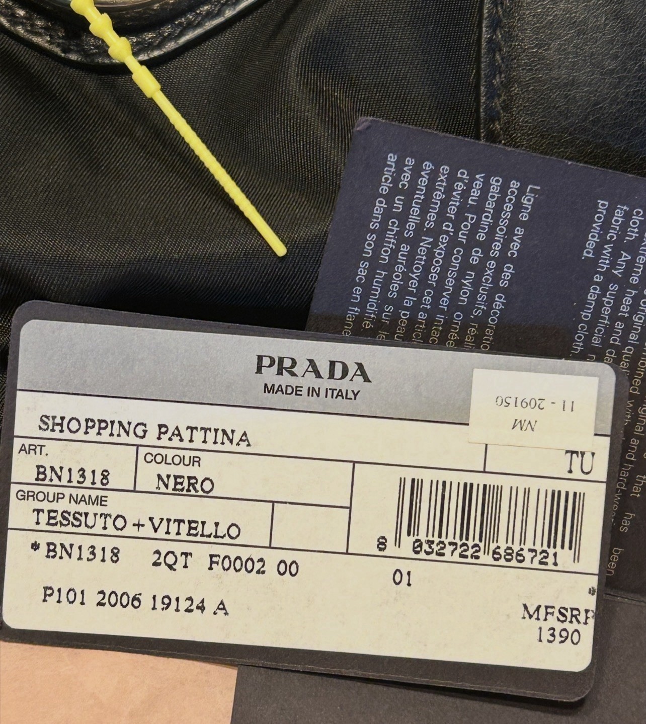 Prada Tessuto Nylon Vitello Foldover Pushlock satchel Black nero Shoulder Tags