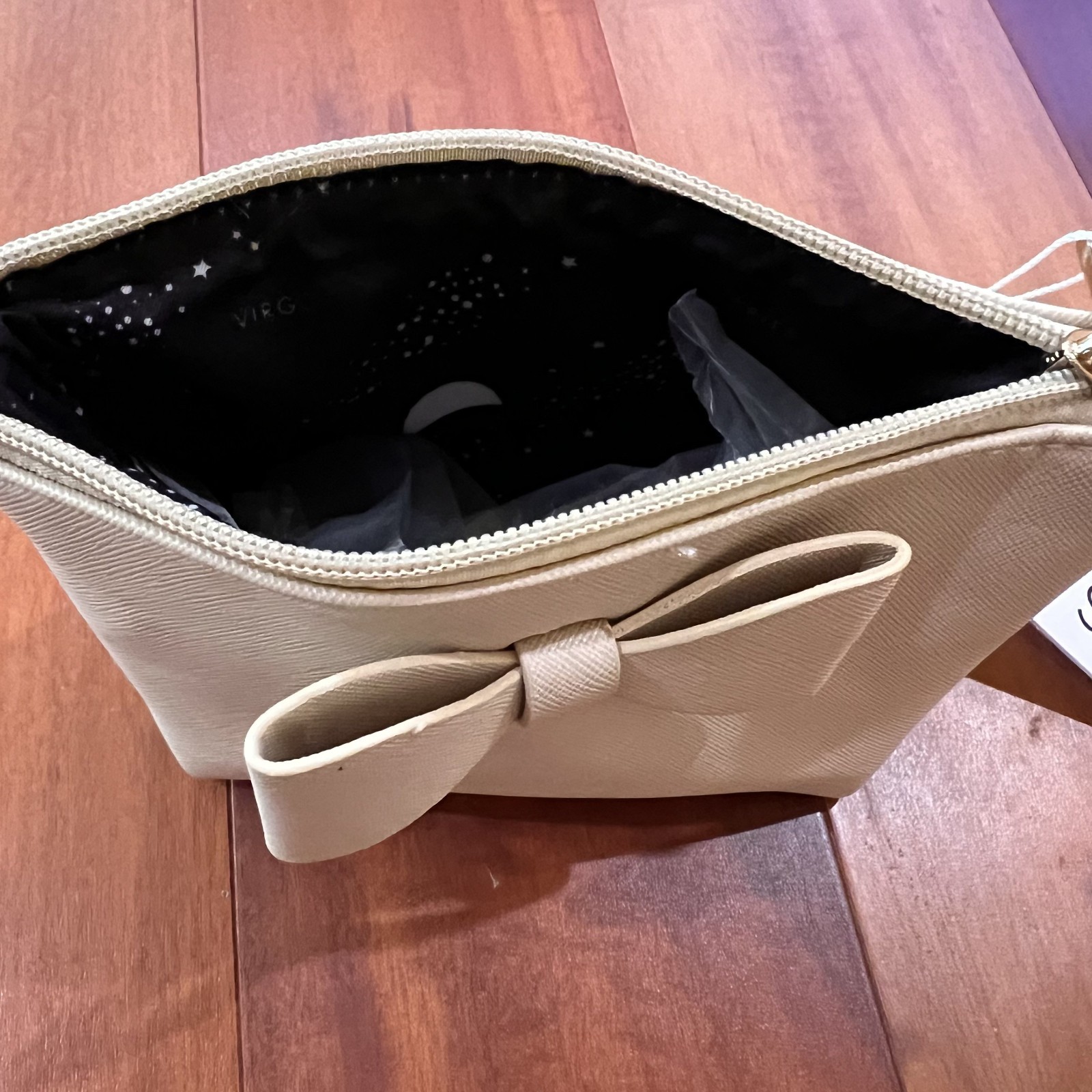 Malibu Skye Vegan Cosmetic Bag, With A Bow, Fully Lined Light Beige, NWT
