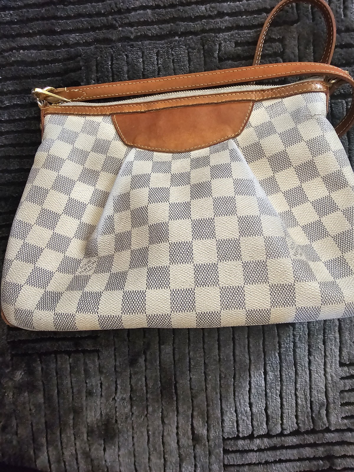 Louis Vuitton Siracusa Shoulder Bag PM Leather Wt