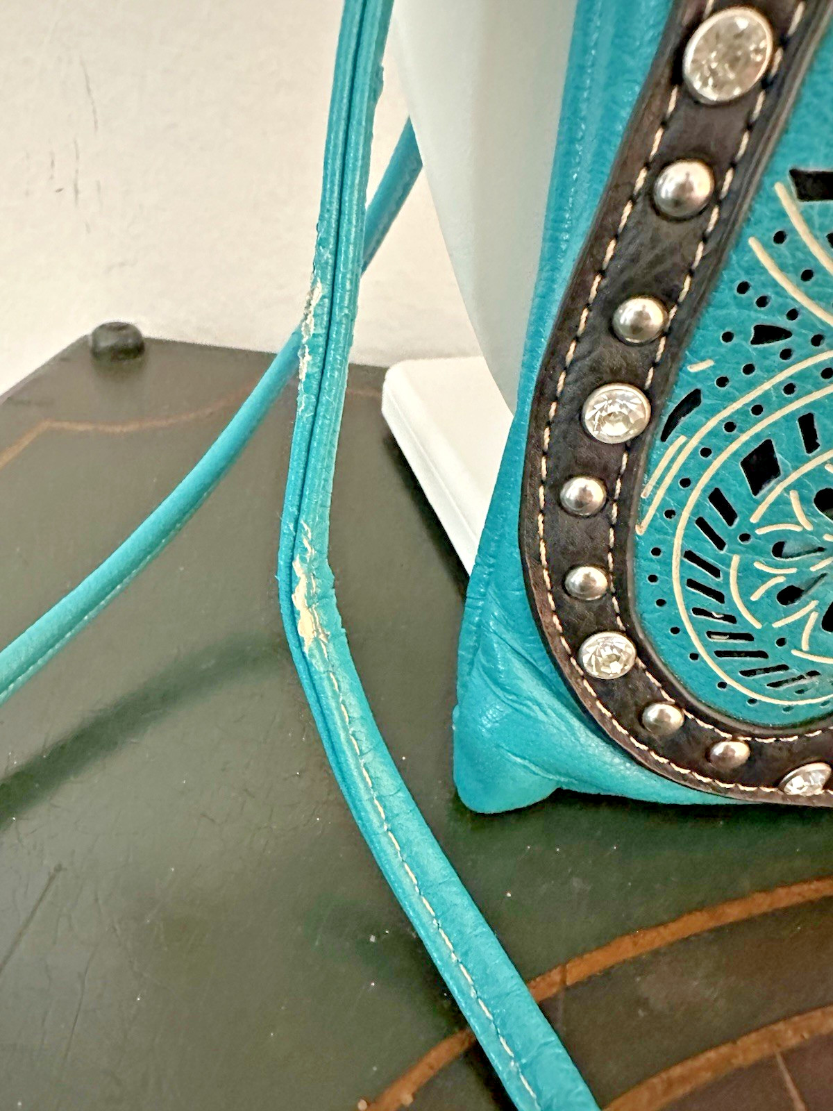 American Bling Small Teal/Rhinestone Crossbody Phone bag-GOOD